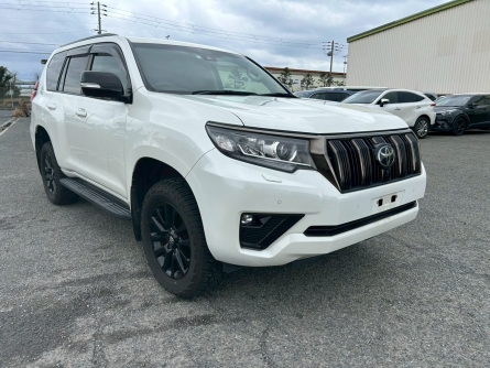 TOYOTA LAND CRUISER PRADO.