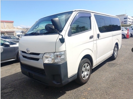 TOYOTA HIACE