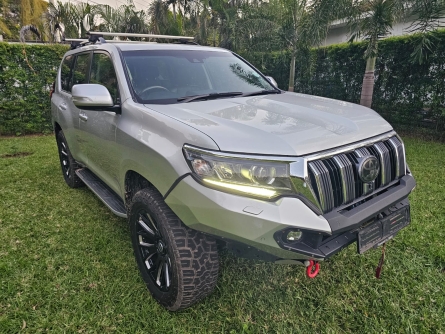 TOYOTA LAND CRUISER PRADO.