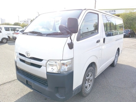 TOYOTA HIACE