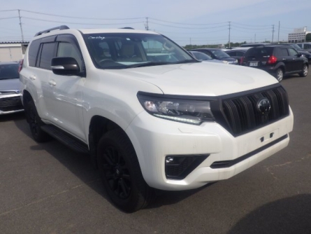 TOYOTA LAND CRUISER PRADO.