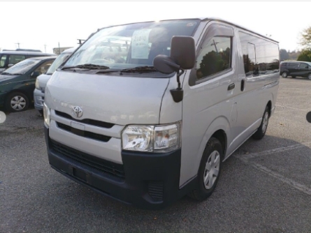 TOYOTA HIACE