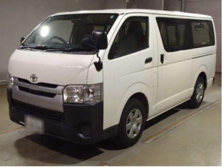 TOYOTA HIACE