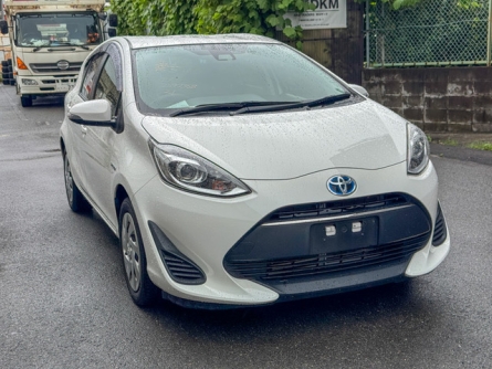TOYOTA AQUA HYBRID