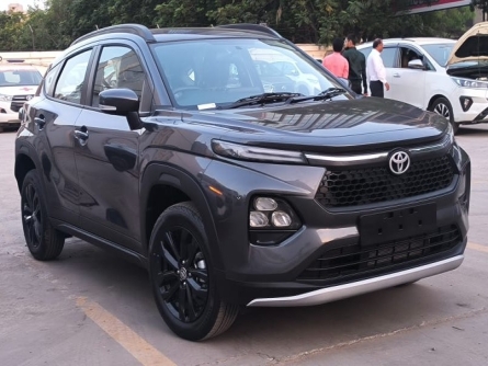 TOYOTA URBAN CRUISER TAISOR