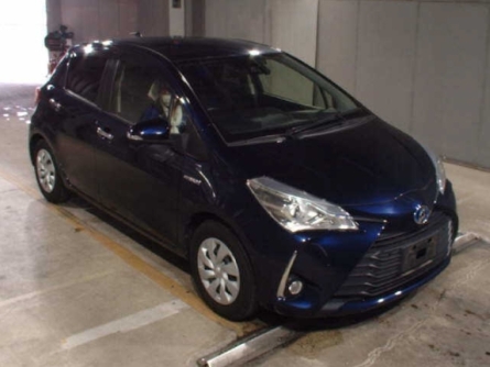 TOYOTA VITZ HYBRID