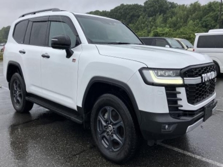 TOYOTA LAND CRUISER V6 LC300 TWIN TURBO