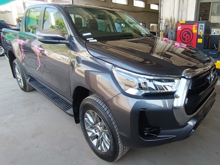 TOYOTA HILUX DOUBLE CAB