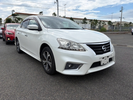 NISSAN BLUEBIRD