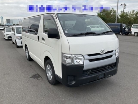 TOYOTA HIACE