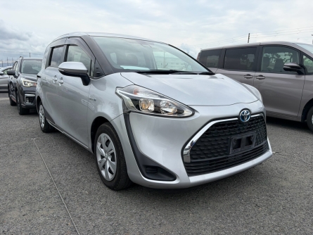 TOYOTA SIENTA HYBRID