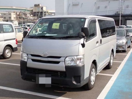 TOYOTA HIACE