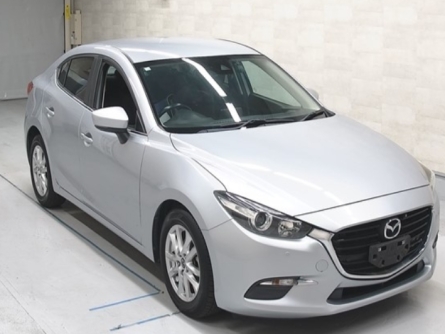 MAZDA AXELA