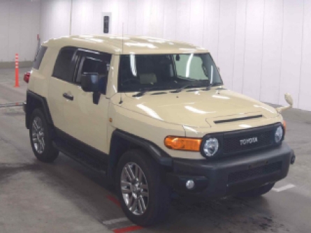 TOYOTA FJ CRUISER