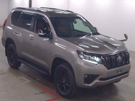 TOYOTA LAND CRUISER PRADO.