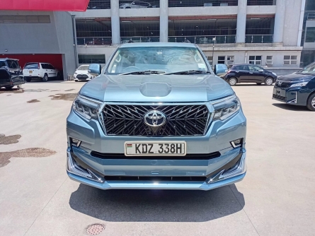 TOYOTA LAND CRUISER PRADO.