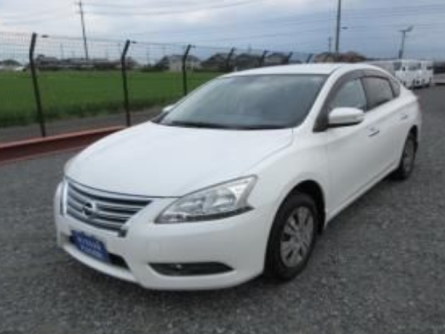 NISSAN BLUEBIRD