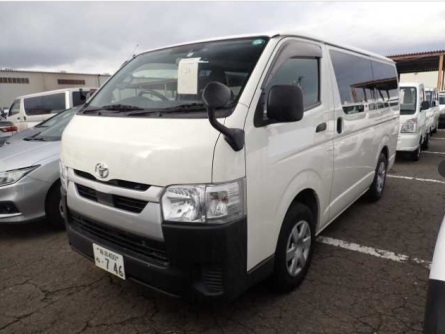 TOYOTA HIACE