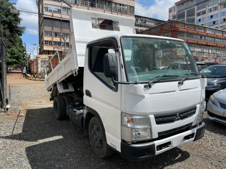 MITSUBISHI DUMP TRUCK