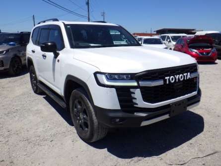 TOYOTA LAND CRUISER V6 LC300 TWIN TURBO