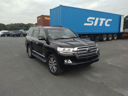 TOYOTA LAND CRUISER V8 ZX 