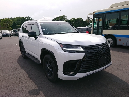 LEXUS LX600