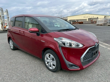 TOYOTA SIENTA HYBRID