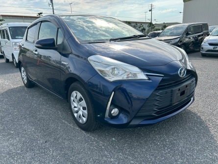 TOYOTA VITZ HYBRID