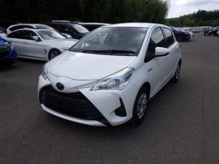 TOYOTA VITZ HYBRID